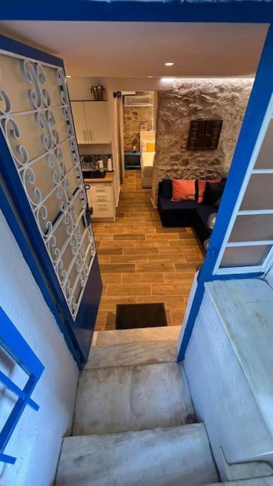 Stone Inn Near Acropolis & Metro 石头记 Felsenhohle Athen Exterior foto
